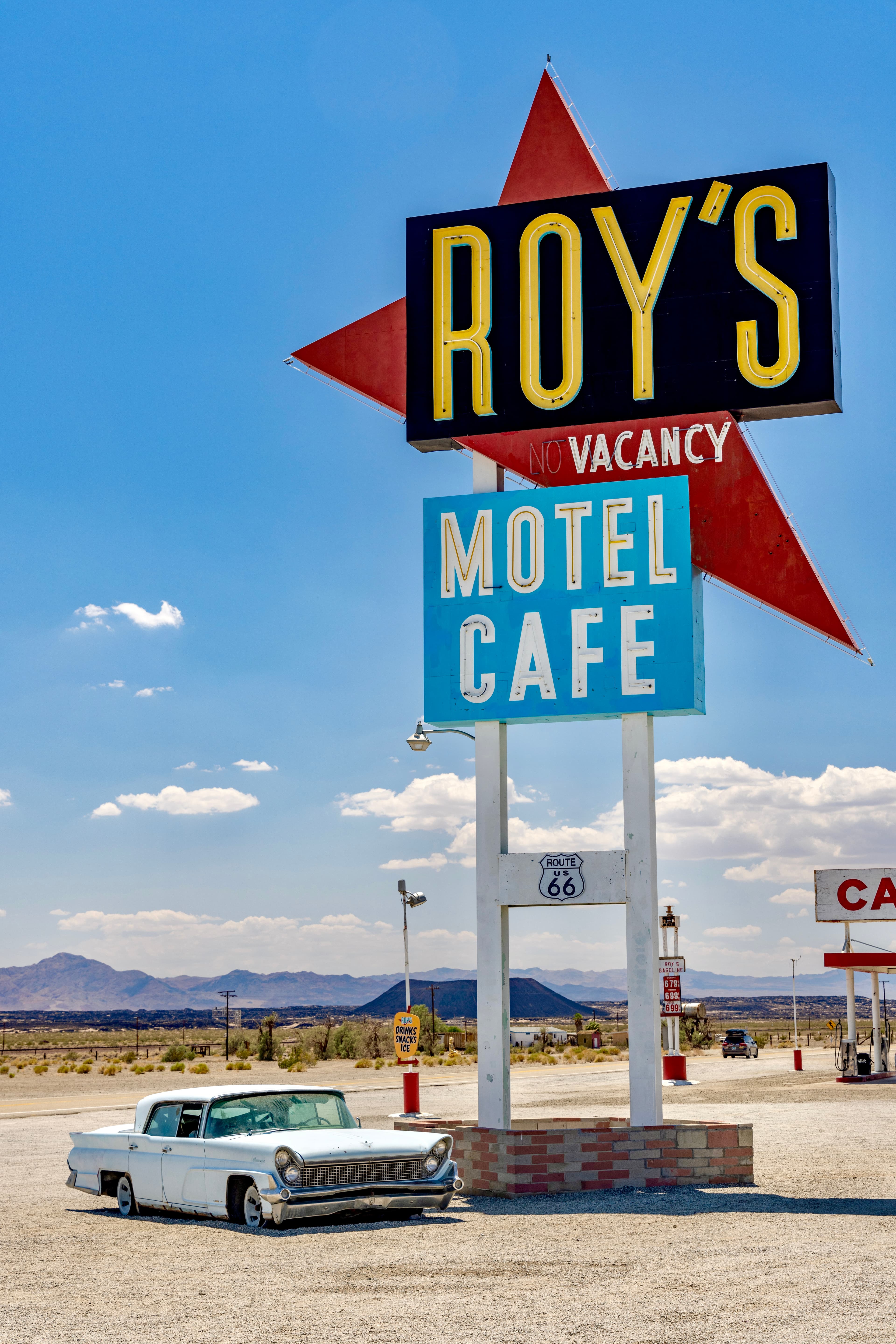 Roy's on 66, Amboy